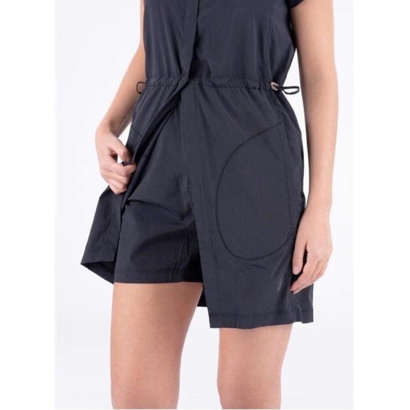 Indygena/Indyeva Emma Athletic Dress With Shorts. Medium. - Picture 6 of 15